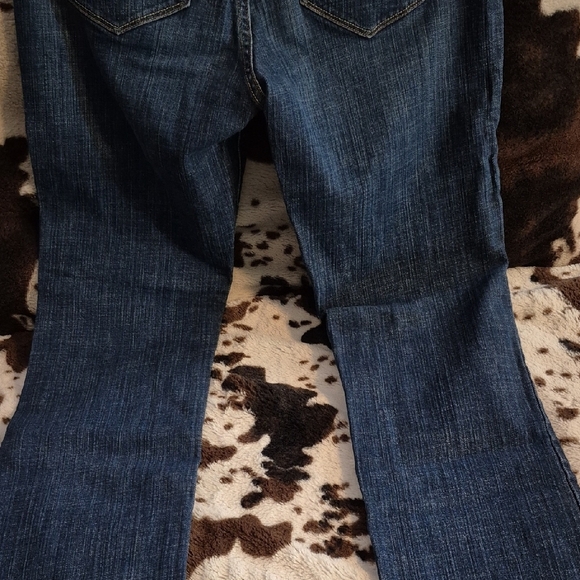 Old Navy Blue Boot Cut Jeans Medium-Dark Wash - Picture 8 of 12